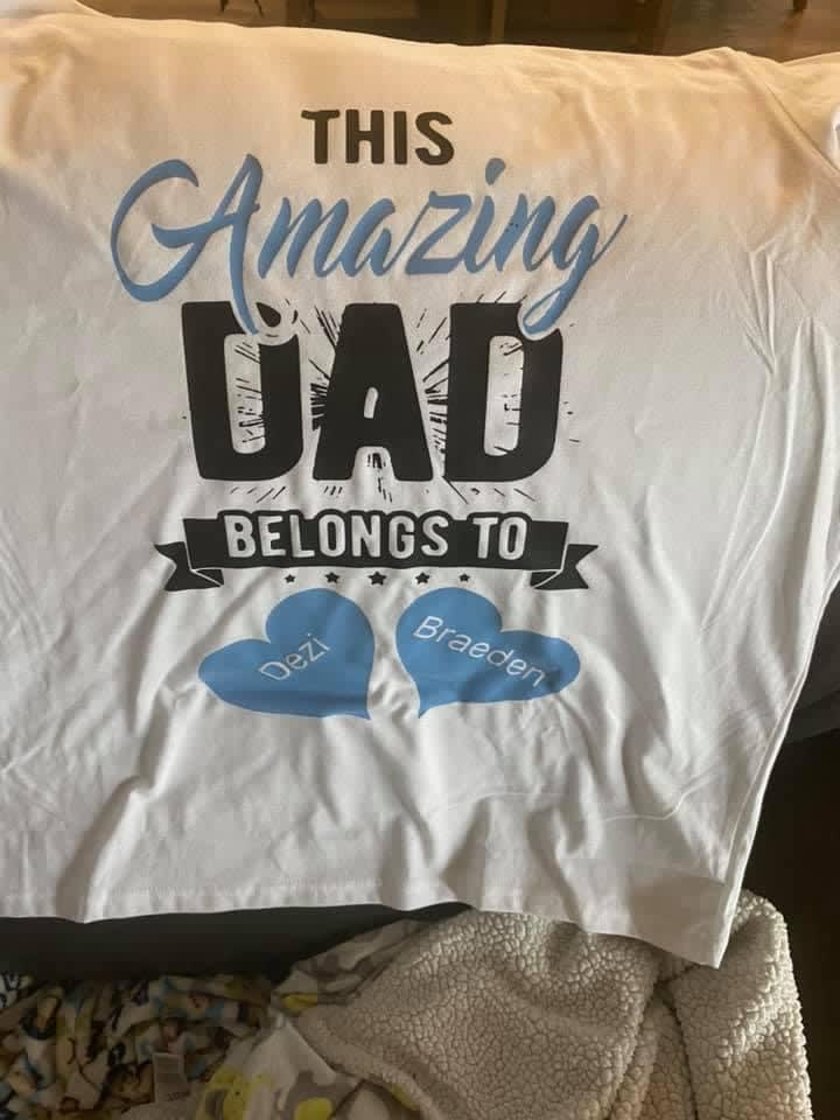 Fathers amazing dad Tee